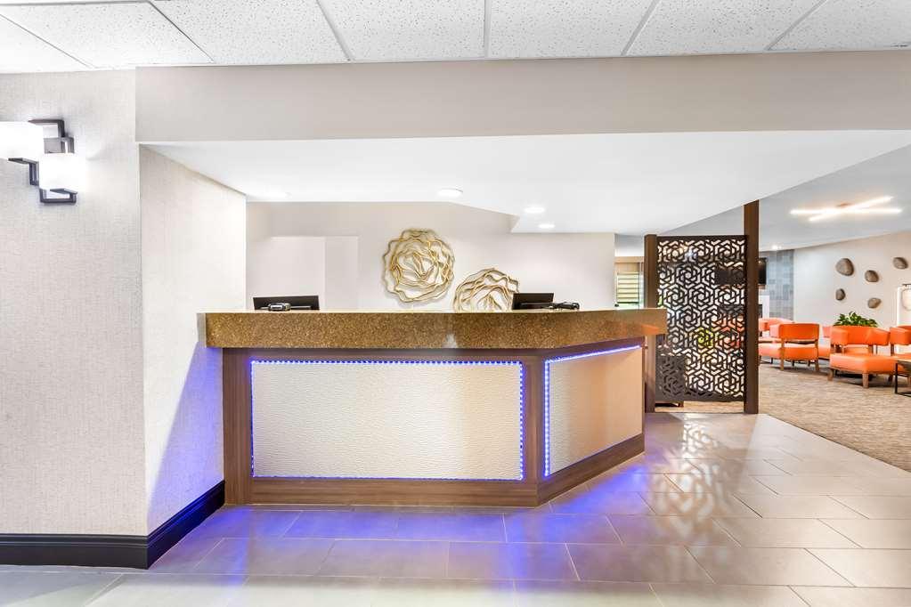 Best Western Oswego Hotel Интерьер фото